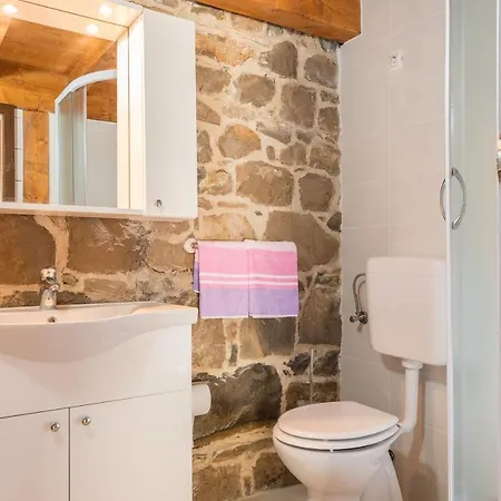 Three Holiday - The Hidden Treasure Village Tatil Evi Orebić